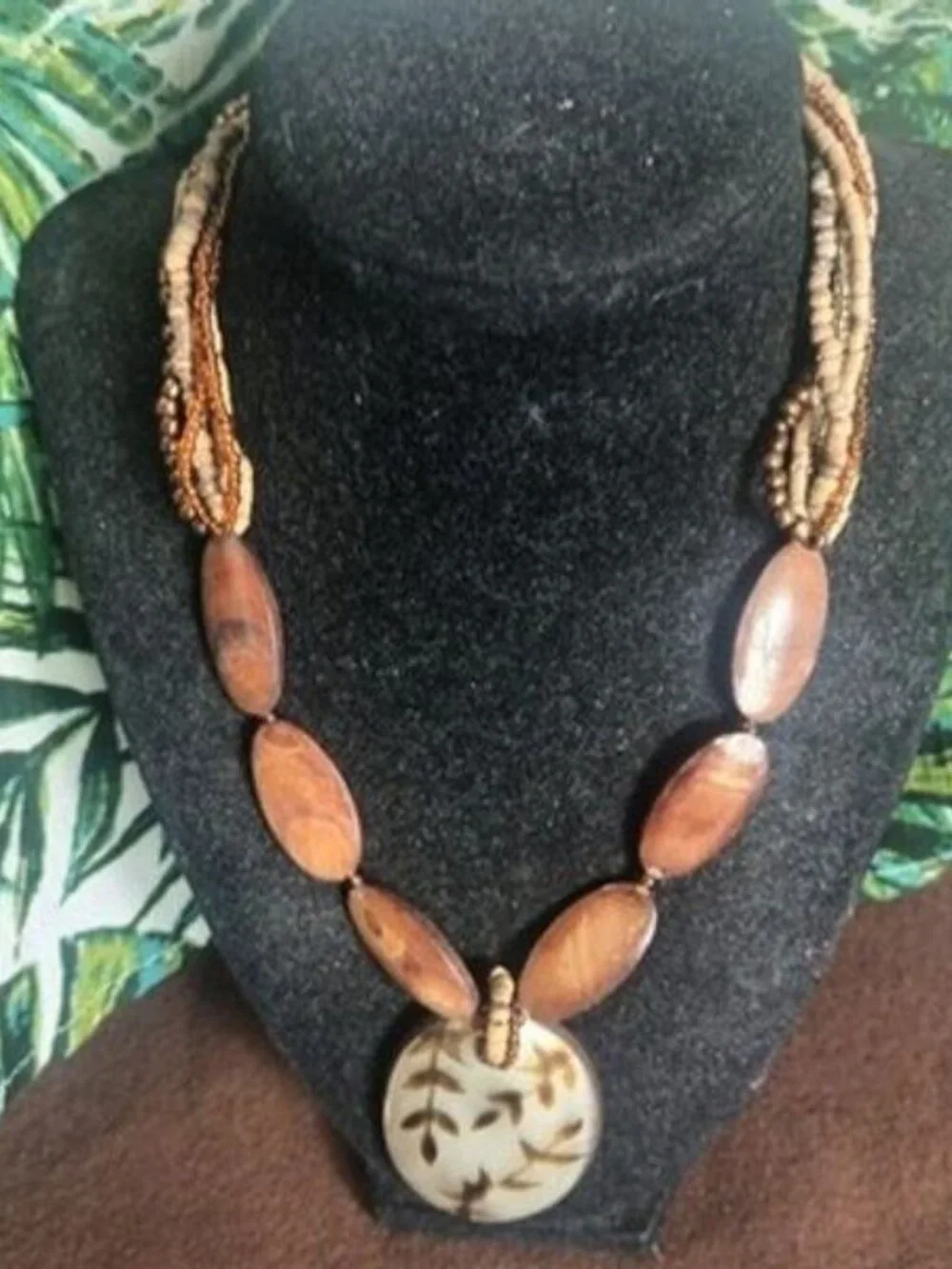 Coldwater Creek Oval Pendant Necklace Layered Beaded with Leaf Painted